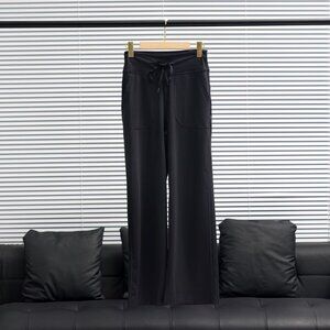 Lululemon High-Waisted Wide-Leg Yoga Pants | Straight-Leg Athleisure Pants